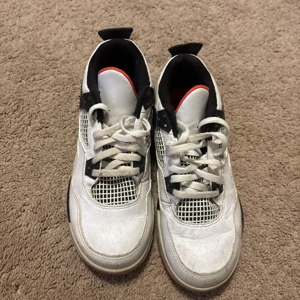 Nike Air Jordan 4 IV Retro White Black Crimson GS Size 3Y BQ7669-116
